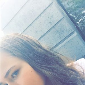 Meet your Posher, Serene